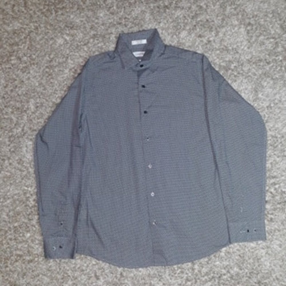 Men's slim fit dress shirt